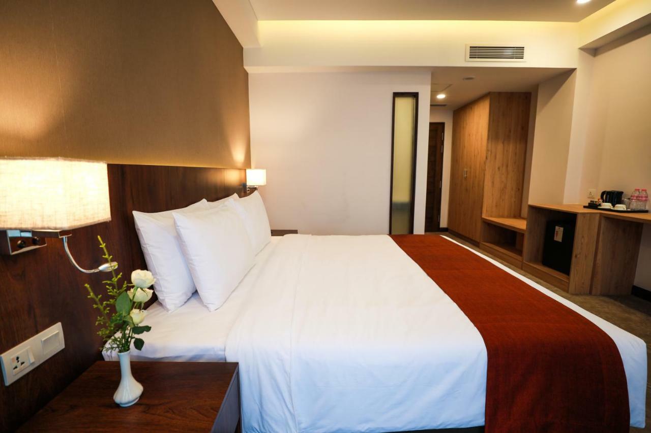 Hlaine Tet Hotel Rangun Zewnętrze zdjęcie