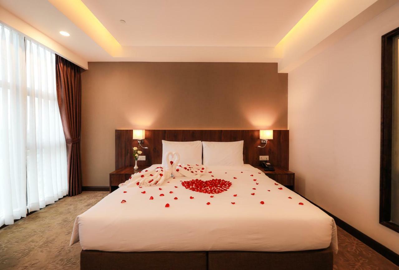 Hlaine Tet Hotel Rangun Zewnętrze zdjęcie