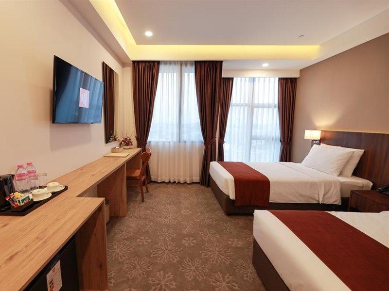 Hlaine Tet Hotel Rangun Zewnętrze zdjęcie