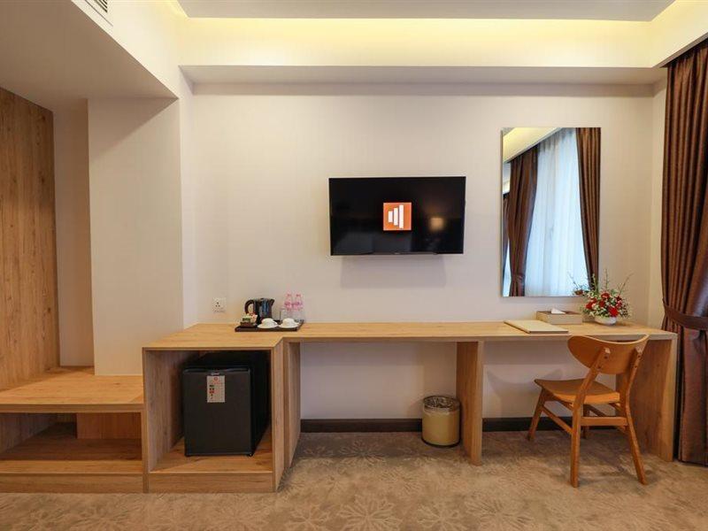 Hlaine Tet Hotel Rangun Zewnętrze zdjęcie